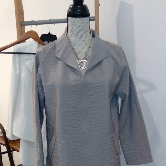 Amelline Tunic Top in Neutral Stone, Ballin's Designer Brand - Picture 1 of 6